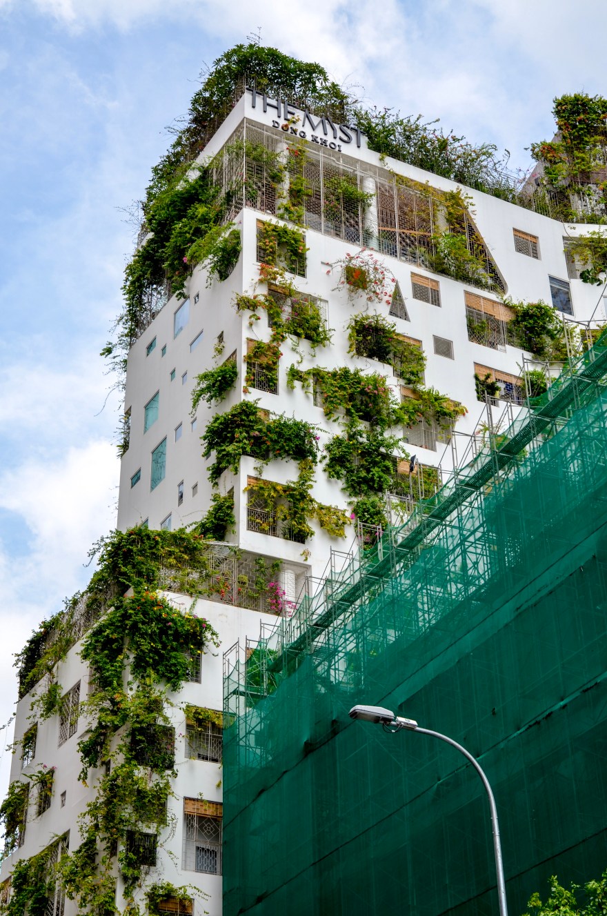 FFEA5BA8-DEEC-4B2E-A557-B9C46DC2A5FD